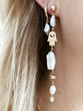 Load image into Gallery viewer, Alexandria Small Pearl Earrings