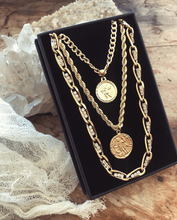 Load image into Gallery viewer, The Cupid Necklace
